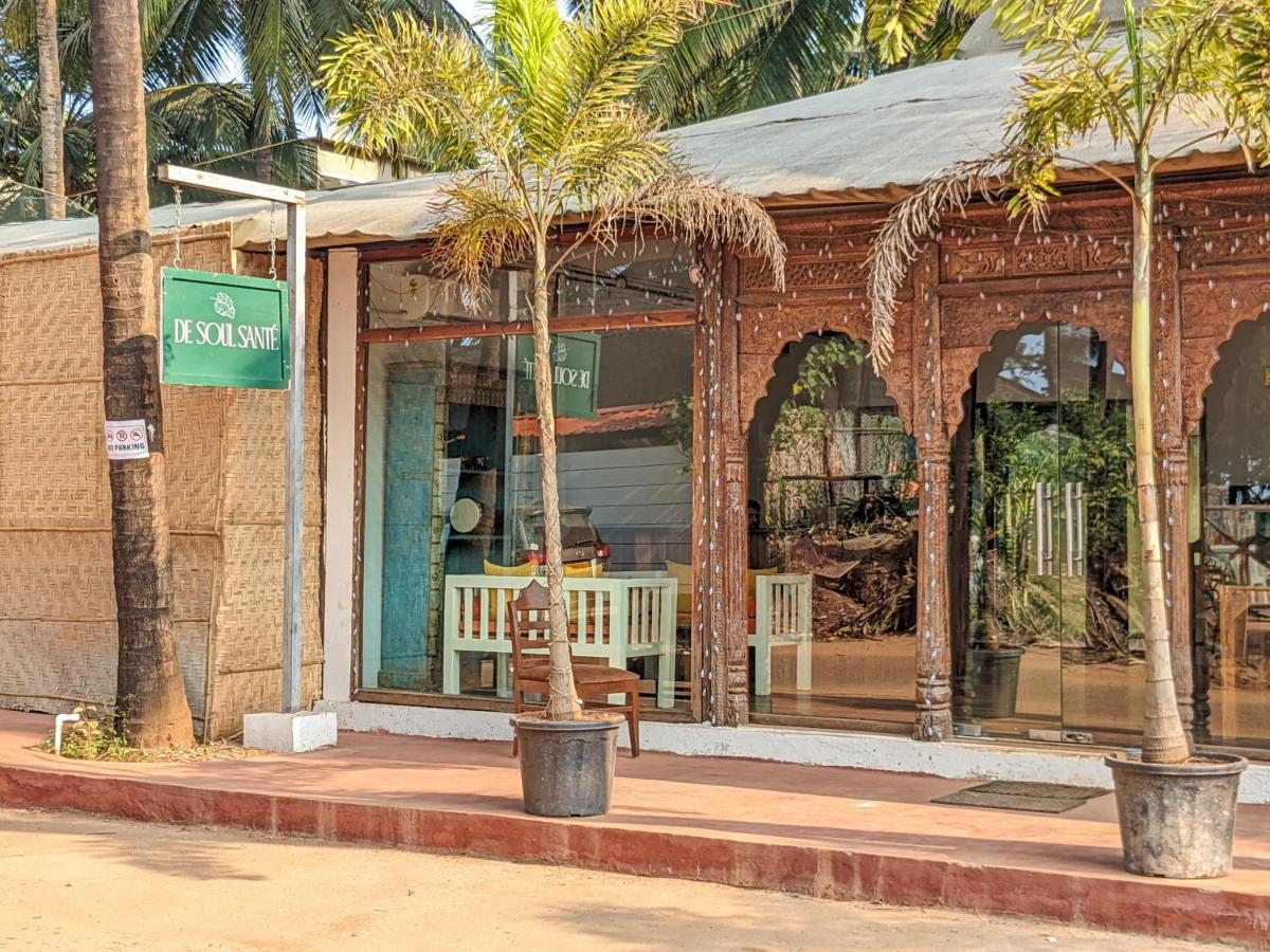 De Soul Sante Beach Resorts Morjim Goa Екстер'єр фото